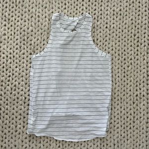 Lululemon All Tied Up Tank Size 6